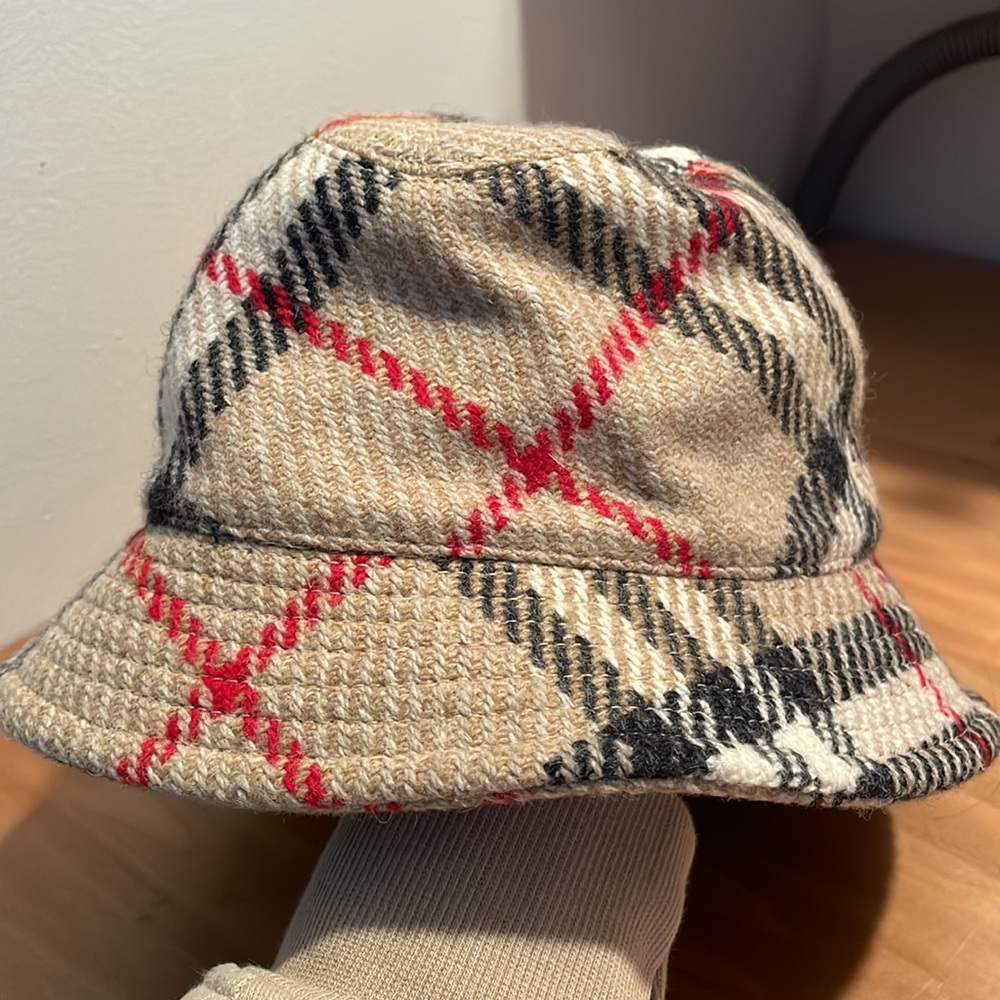 Burberry Bucket Hat - Picture 3 of 6